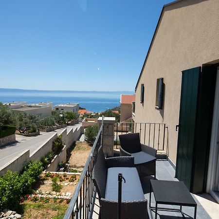 Apartments Denis Makarska Buitenkant foto